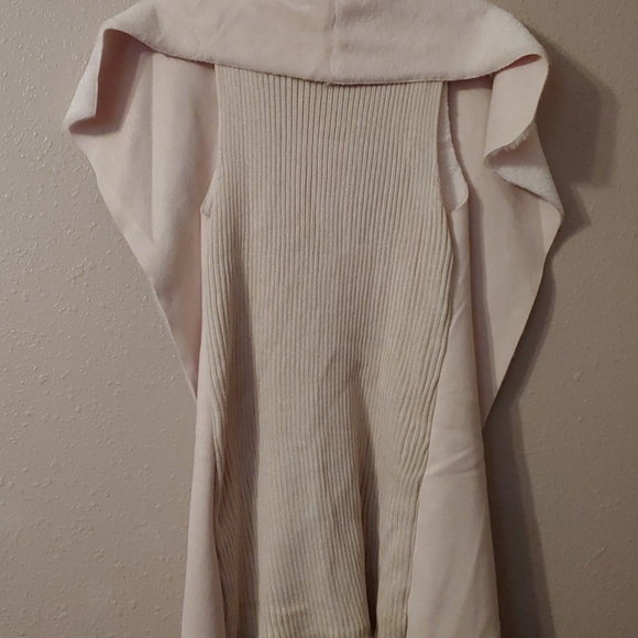 Fleece and faux suede vest - Picture 5 of 5